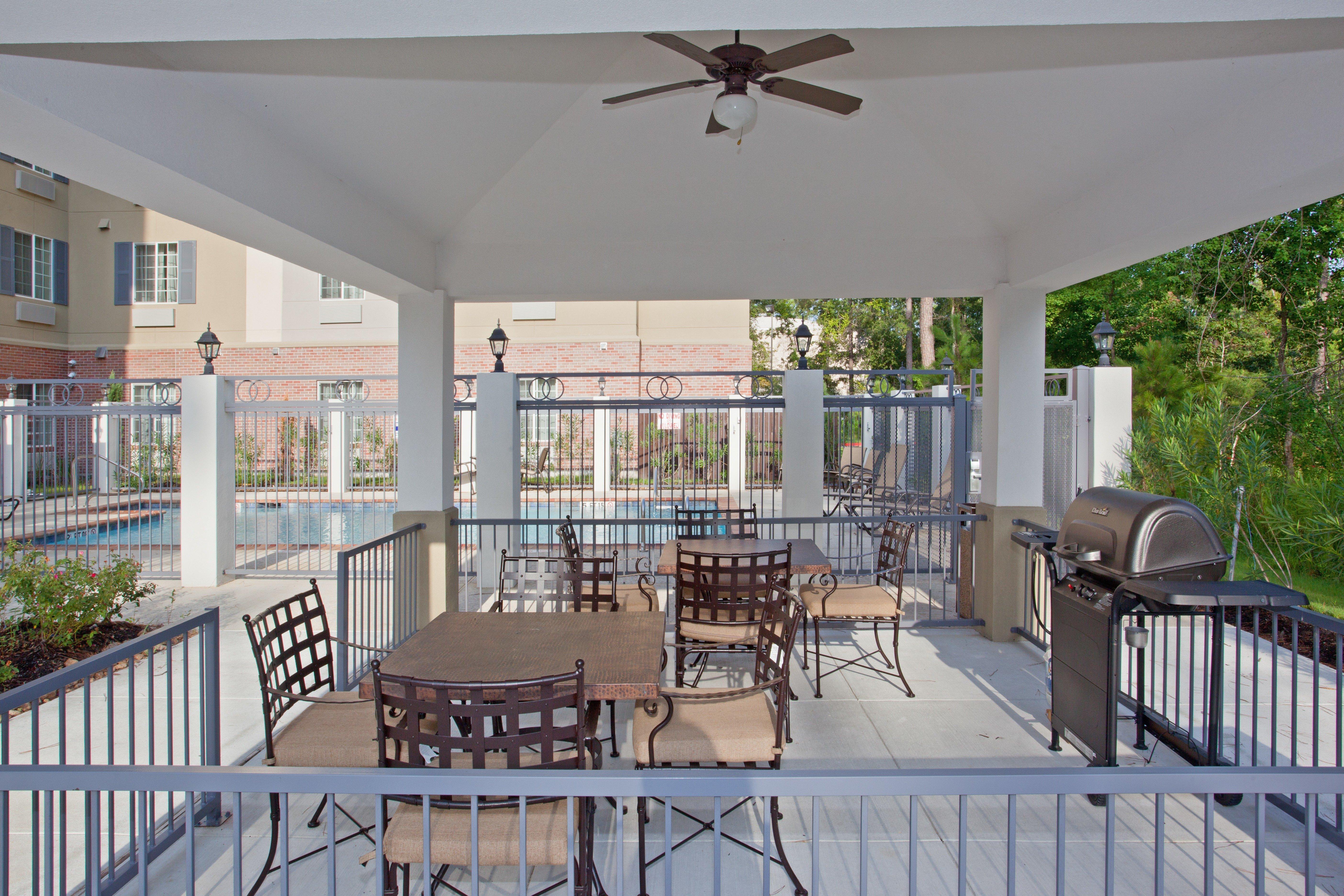 Candlewood Suites Houston The Woodlands By Ihg Restoran gambar